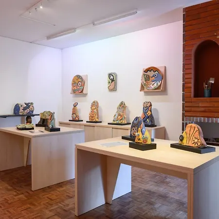 Vic Arts אבאירו